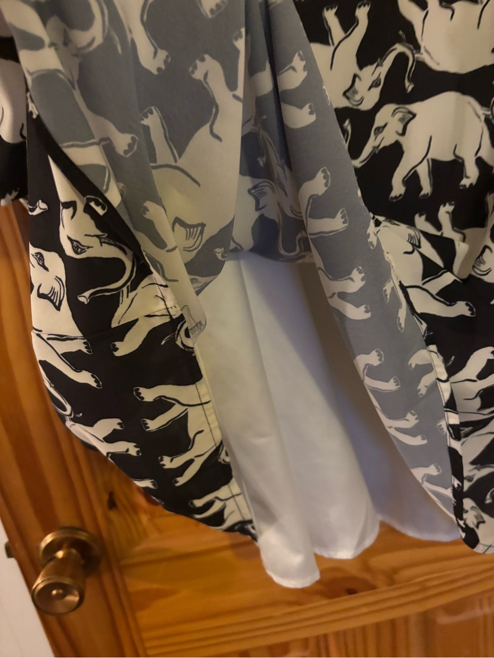 ModCloth Elephant Day Parade Shift Dress – Size 1X– Black & White – Lined - Picture 2 of 5